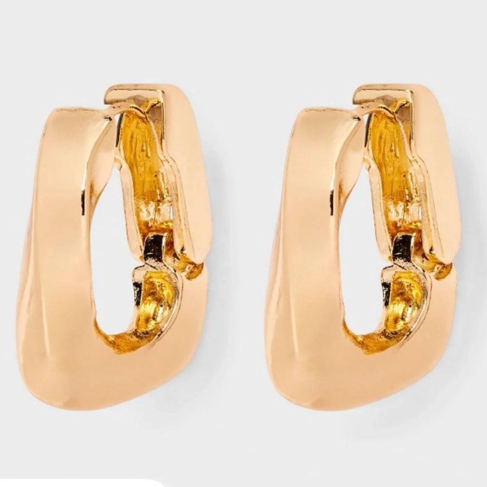 Forever 21 Women’s Bundle of Earrings Set Black & Gold Studs + Gold Hoop Squares